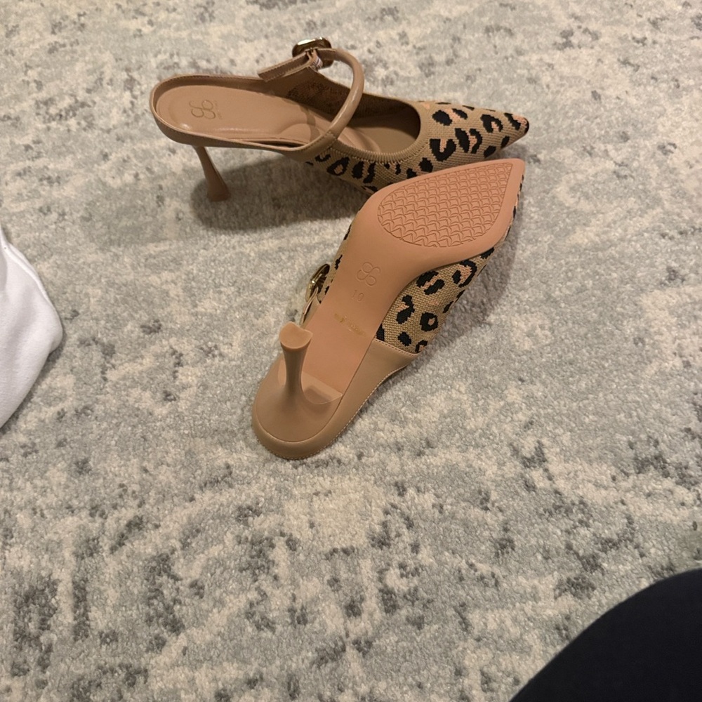 Cosy Island Leopard Print Stiletto Heels
